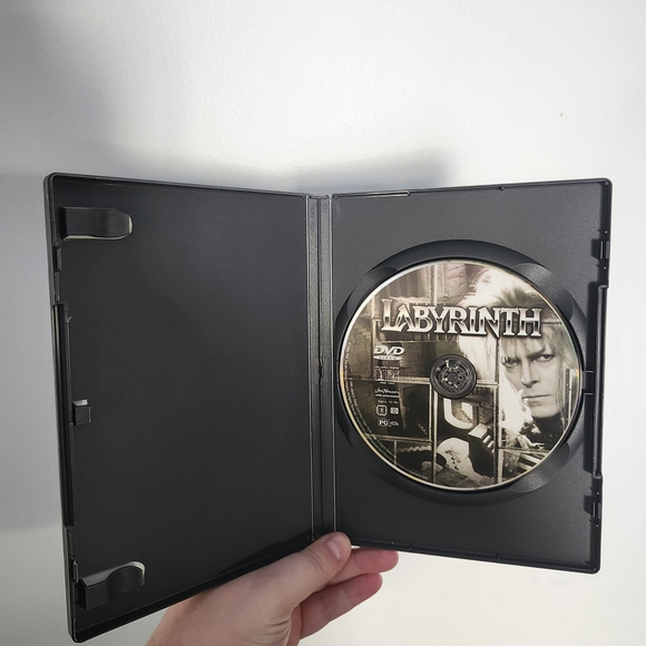 Labyrinth DVD - Picture 2 of 3